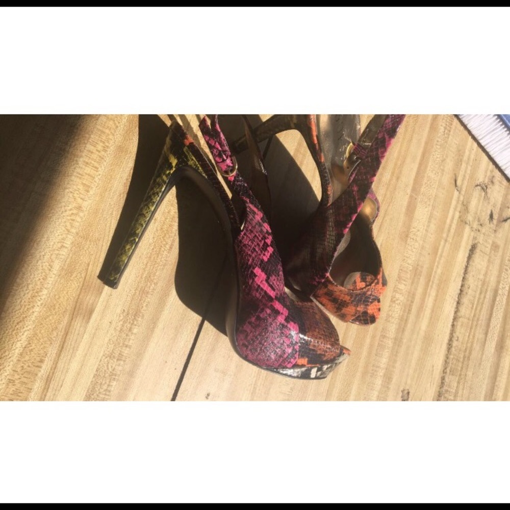 Guess sling back heels! - Picture 3 of 3